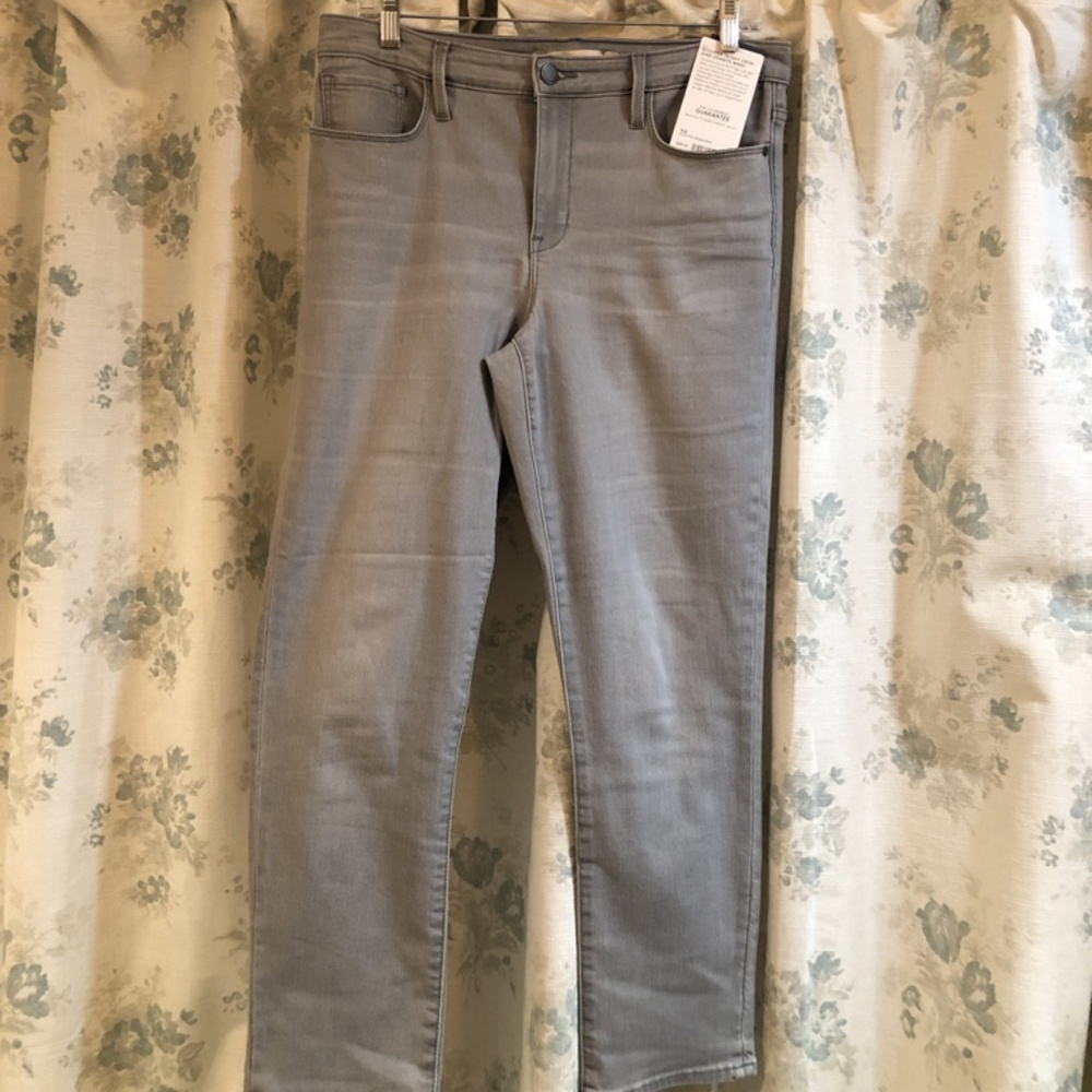 ATHLETA Sculptek Skinny Crop Jean - NWT-  Size 12